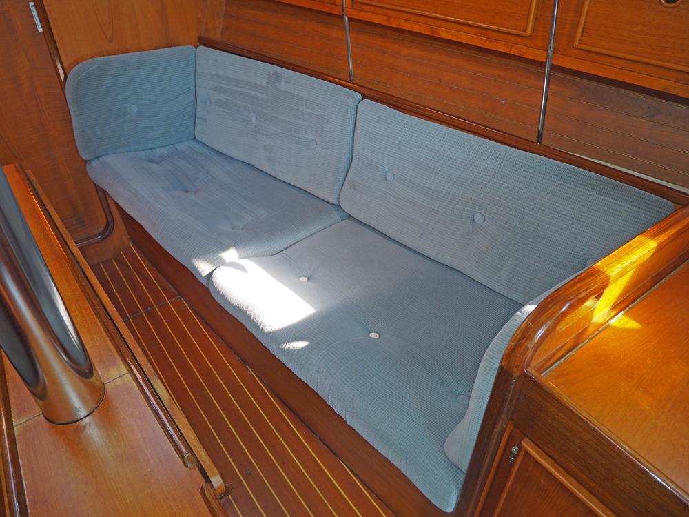 Salon, H&eacute;bergements